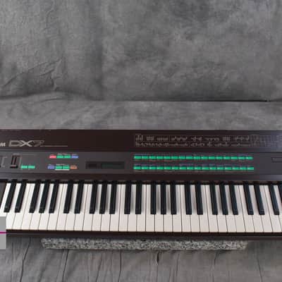 YAMAHA DX7 Digital Programmable Algorithm Synthesizer in Very Good Condition
