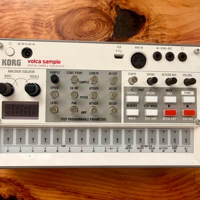 Korg Volca Sample Digital Sample Sequencer 2010s - White
