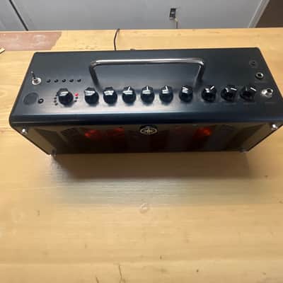 Yamaha THR10C Classic 10-Watt 2x3" Stereo Digital Modeling Guitar Combo 2013 - 2018 - Black image 2