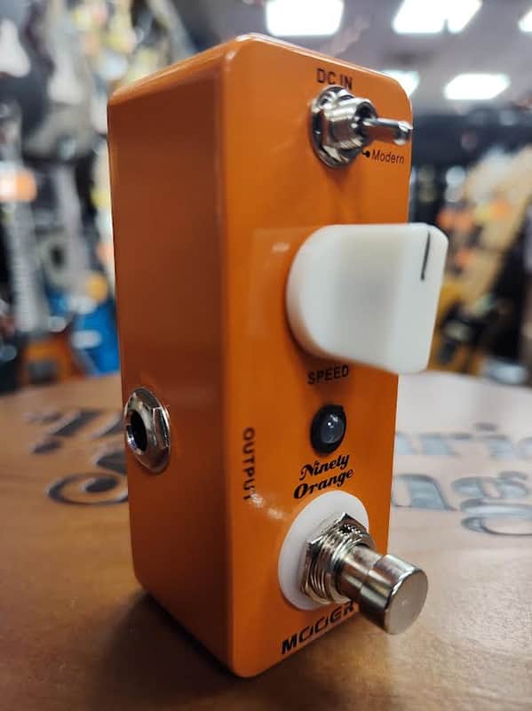 Mooer Ninety Orange Pedal image 1