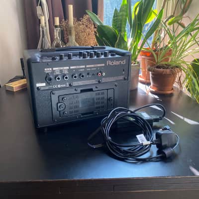 Roland AC-33 Acoustic Chorus 2-Channel 30-Watt 2x5" Acoustic Guitar Combo 2010 - Present - Black image 3