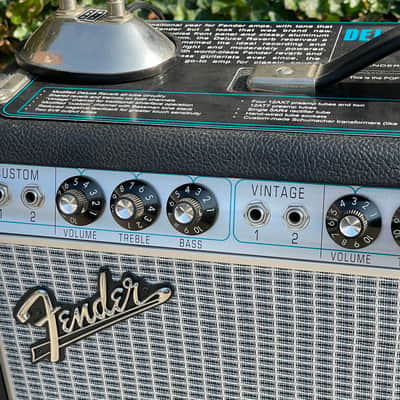 Fender '68 Custom Deluxe Reverb 2-Channel 22-Watt 1x12" Guitar Combo image 5