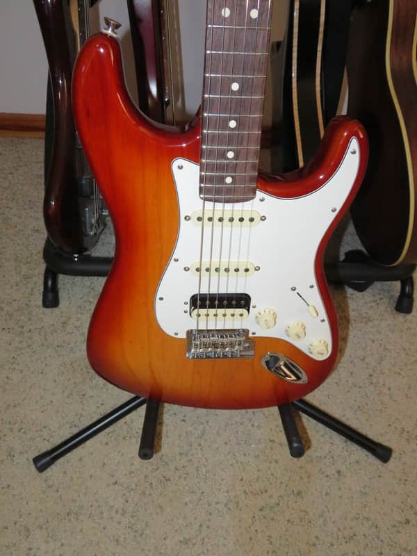 Fender American Professional Stratocaster HSS Shawbucker with Rosewood Fingerboard 2019 - Sienna  Sunburst