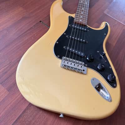 Tokai Silver Star 1980’s - pale yellow image 3