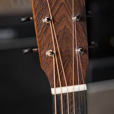 Martin 000-10E Retro Acoustic/Electric Guitar - Spruce/Sapele with Gig Bag image 5