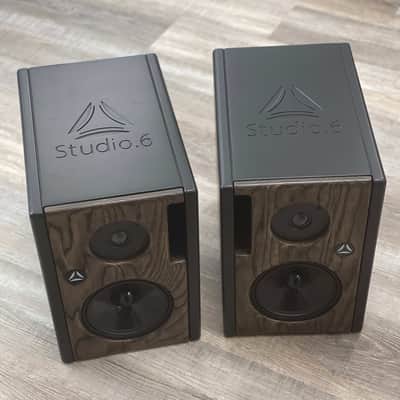 Red Sound Studio 6 Studio Monitors Espresso Satin/Black image 2