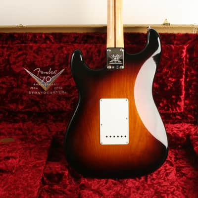 Fender Custom Shop Limited Edition 70th Anniversary 1954 Stratocaster DLX Closet Classic 1-Piece Quartersawn Maple Neck Fingerboard Wide-Fade 2-Color Sunburst XN5106 image 2