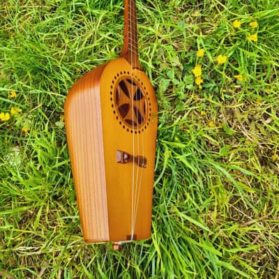 Georgian folk music instrument | Panduri | Fanduri | ფანდური image 6