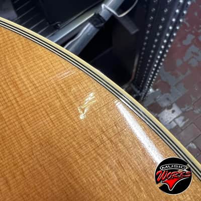 Gibson   Dove Artist Cutaway image 5