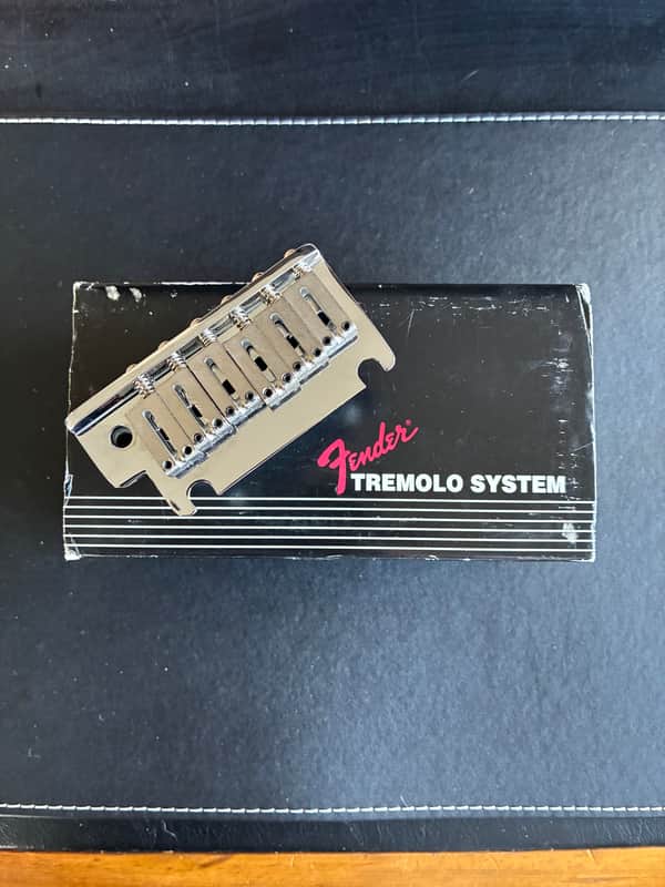 Fender 099-2050-000 American Series Stratocaster Tremolo Bridge Assembly 2010s - Chrome image 1