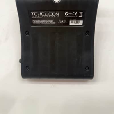 TC Helicon Voicelive Touch 2 Vocal Multi Effects Processor + Power Supply image 6