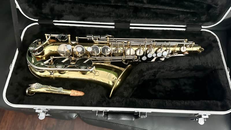 Yamaha YAS-23 Alto Saxophone image 1