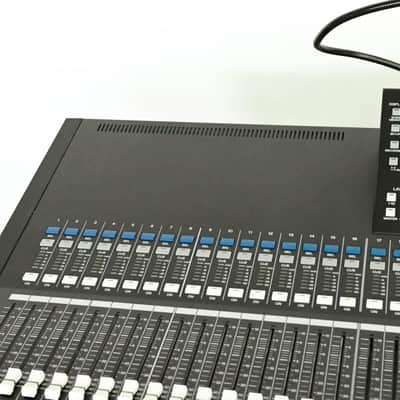 Yamaha LS9-32 32-Input Digital Mixing Console CG0140T image 4