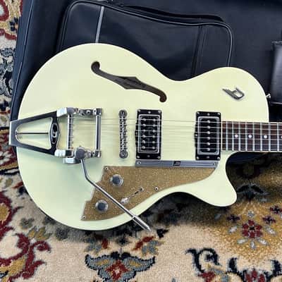 2010 Duesenberg - Starplayer TV - ID 2690 image 1