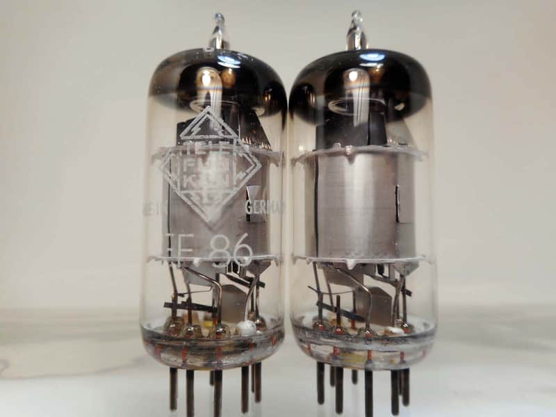 2 TELEFUNKEN EF86 SILVER PLATES, RING GETTER, DIAMOND ◊ image 1