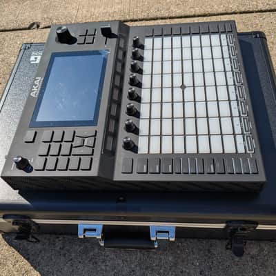 Akai Force w/Extras! Case & 500gb SSD image 3