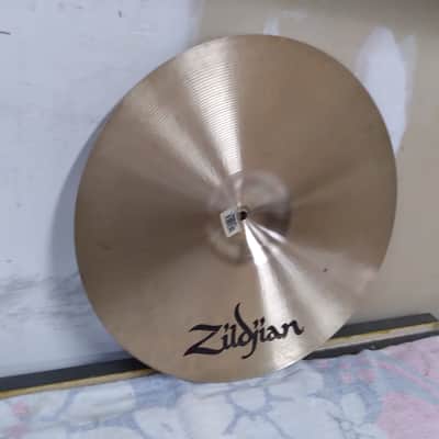 Zildjian 18" A Series Medium Thin Crash Cymbal 1982 - 2012 - Traditional image 9