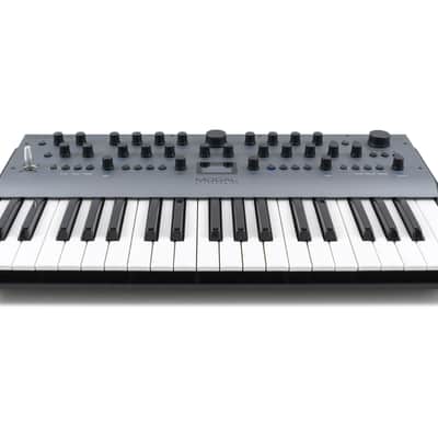 Modal Electronics Carbon8 Experimental Digital Keyboard Synthesizer [B-STOCK] image 2