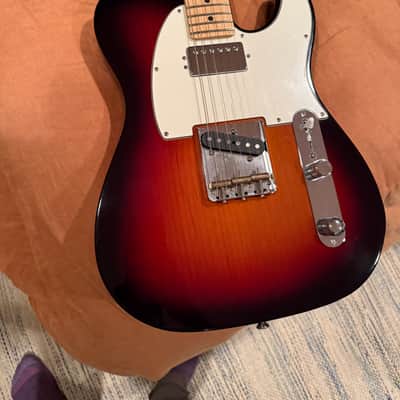 Fender American Performer Telecaster Hum with Maple Fretboard 2018 - Present - 3-Tone Sunburst image 3