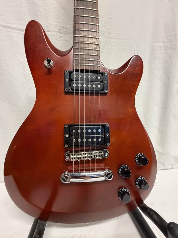 Squier M-80 2005 - Transparent Burgundy/Red