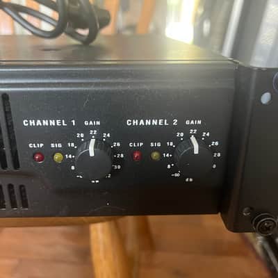 QSC RMX1450 1400-Watt Power Amplifier with IEC power cable, rack mount bolts/washers. Ex-Church image 4
