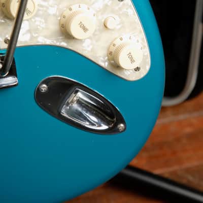 Fender American Elite Stratocaster HSS Shawbucker Electric Guitar Ocean Turquoise 2018 Pre-Owned image 8