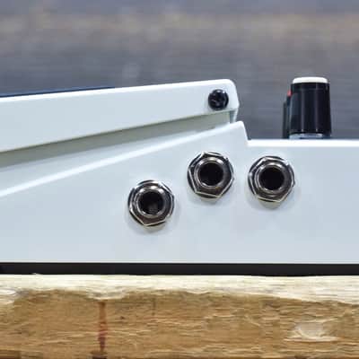 Boss LS-2 Line Selector Two Line Loops Six Looping Modes Switching Effect Pedal image 5