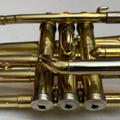 Conn Director Bb Trumpet – Early 1960s – Good Player – Conn 4 Mouthpiece + Accessories image 14