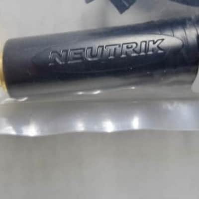 Shure WA305 Gold-plated Neutrik 1/4" Straight TS to TA4F Cable 3' Premium threaded locking Instrument Guitar Cable 95A20085 for Glx-d GLXD GLXD1 AD1 ADX1 bodypack ULX-D QLX-D Transmitters Wireless System Line 6 G50 G55 G90 Relay AKG image 5