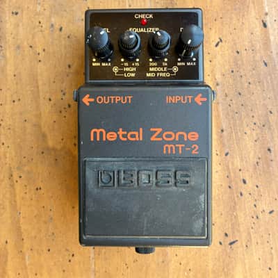 Boss MT-2 Metal Zone (Silver Label) 1991 - Present - Black electric guitar metal distortion effect pedal image 7