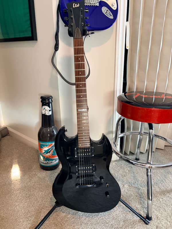 ESP LTD Viper-50 2004 - 2006 - Black image 1