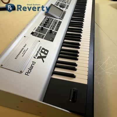 Roland Fantom-X8 Audio Track 88-Key Synthesizer Electronic Keyboard FantomX8 X8