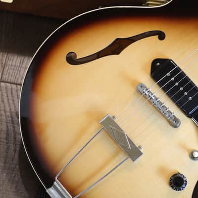 Unplayed! 2024 Gibson ES-330 Semi-Hollow Electric Guitar Vintage Sunburst + OHSC image 4