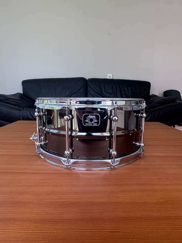 Ludwig LU6514C Universal Brass 6.5x14" Snare Drum with Triple Flange Hoops 2022 - Present - Black Nickel over Brass with Chrome Hardware image 1