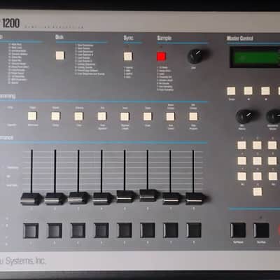 E-MU SP-1200 1998 Reissue Drum Machine Sampler – Excellent – Original Screen + OS Disks image 1