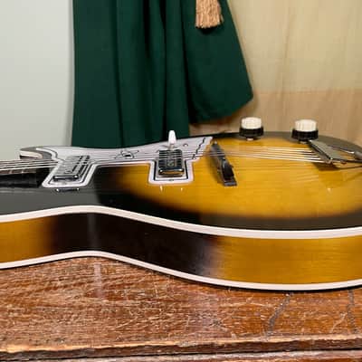 1960s Harmony H46 Stratotone "Mars" Electric Guitar Sunburst image 12