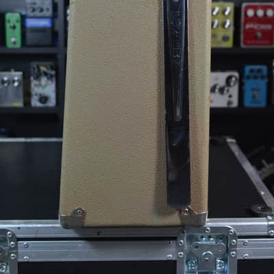 Fender '63 Vibroverb Reissue 40-Watt 2x10" Guitar Combo 1990 - 1995 - Brown Tolex image 5