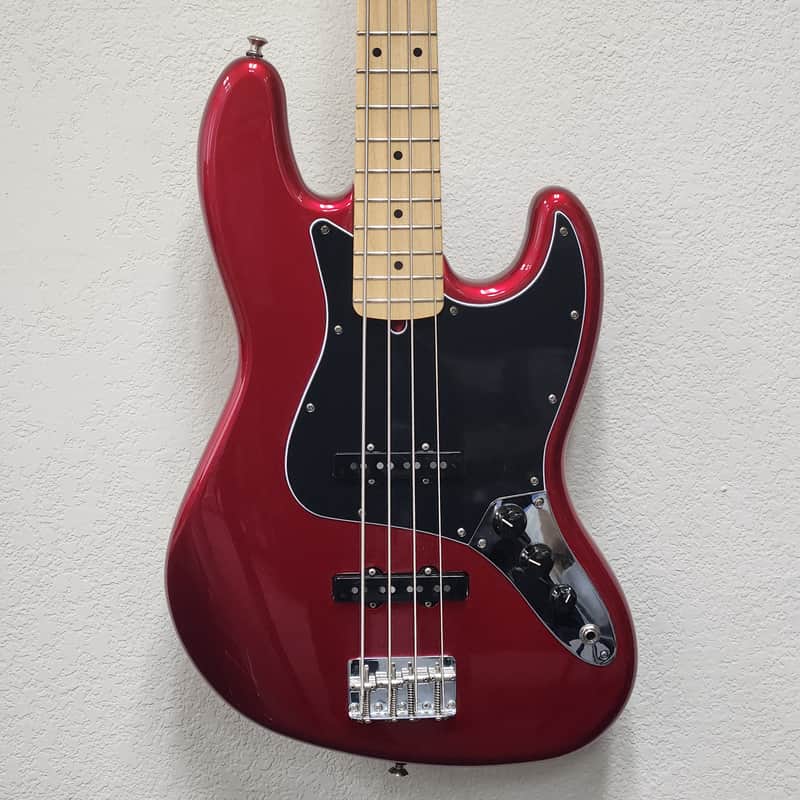 Fender American Special Jazz Bass with Maple Fretboard 2012 - 2014 - Candy Apple Red image 1