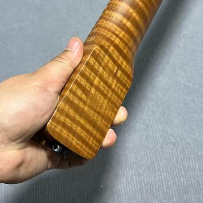 Round end stainless steel 22 frets 5a roasted flame Maple guitar neck 25.5inch hole 10mm Wheel truss rods image 5