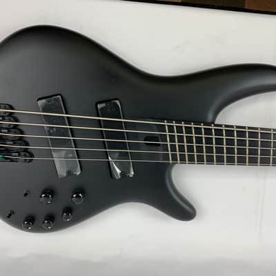 Ibanez SRMS625EX Iron Label Multi-Scale 5-String Bass Guitar Black Flat B-Stock image 5