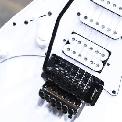 Ibanez JEMJRL Steve Vai Signature Model Left-Handed White Electric Guitar image 5