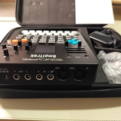 Sonicware SmplTrek Portable Production Sampler 2022 - Present - Black image 4
