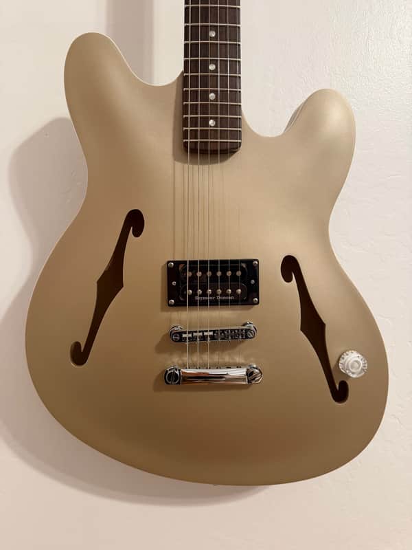Fender Tom DeLonge Starcaster 2023 - Shoreline Gold - MINT image 1