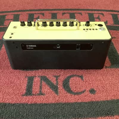 Yamaha THR10II 20-Watt Combo Amp image 3