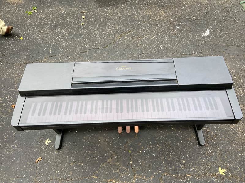 Yamaha Clavinova CLP-560 Black | Reverb