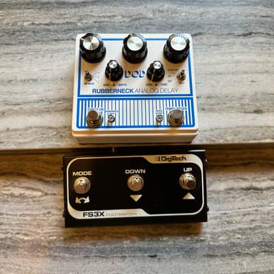DOD Rubberneck Analog Delay with MIDI Footswitch controller 2010s - White/Blue image 1