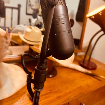 Beautiful 1955 RCA 77 DX Ribbon Microphone New Ribbon and Cable Nice!! image 2