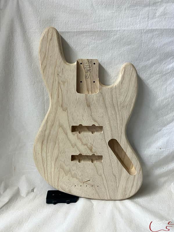 Guitar Mill '60s J-Style Bass Body / Ultra Light Swamp Ash / 4 lbs. 1 oz. (#GIN-3610-U) image 1
