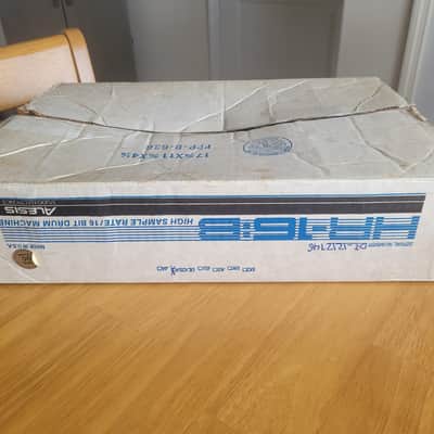 Alesis HR-16B Drum Machine NEW IN BOX NOS Vintage 1980s w/ Original Packaging image 8