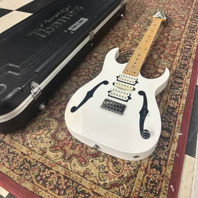Ibanez PGM301-WH Paul Gilbert Signature 2003 - 2008 - White
